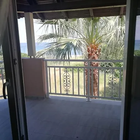 Fotis View 公寓 Paralía Skotínis